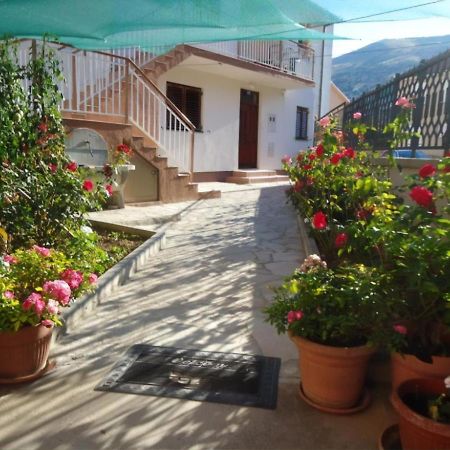 Cheap House Near The Center Of The City Mostar Eksteriør bilde